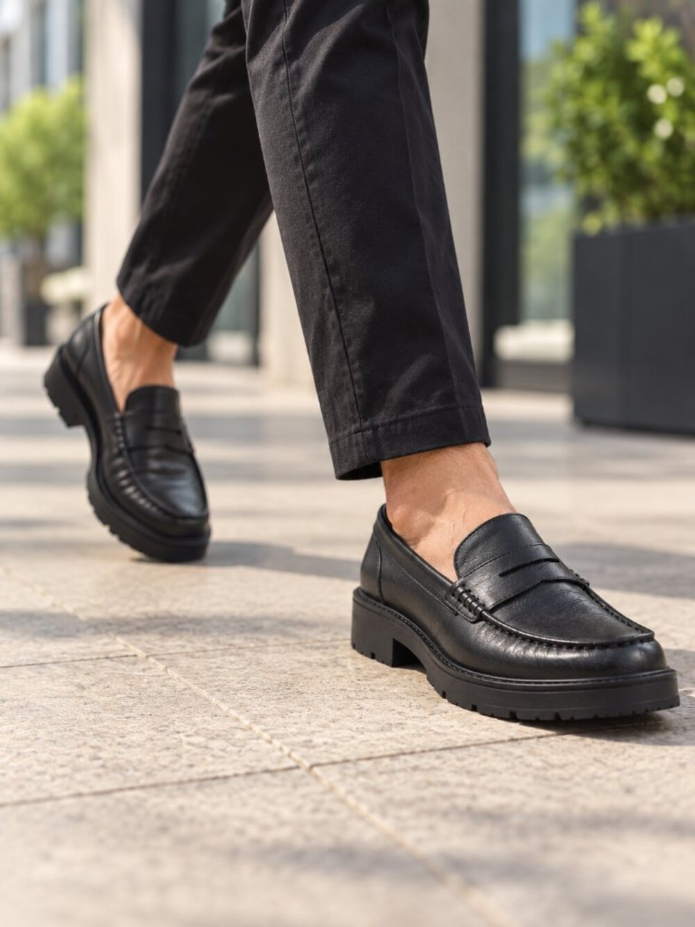 Born Black Leather Penny Loafers Chunky Sole Size 6 - Picture 16 of 16